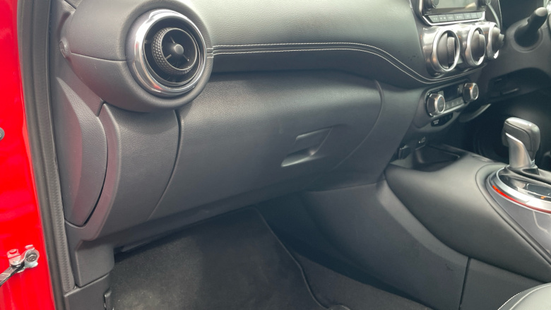 Nissan Juke 1.0 DiG-T 114 Tekna 5dr DCT Petrol Hatchback